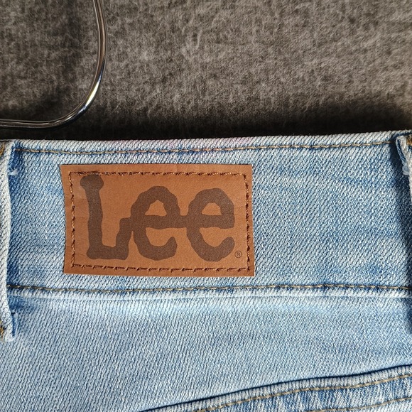 Lee Plus Midrise Relaxed Fit Straight Leg Jean Womens 24W Petite Light Wash Mom - Picture 11 of 15